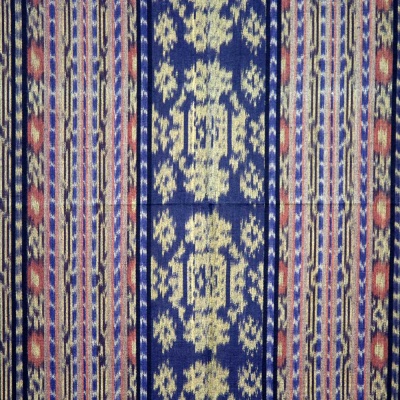 coperta-ikat-blu-violetta-fiori_1